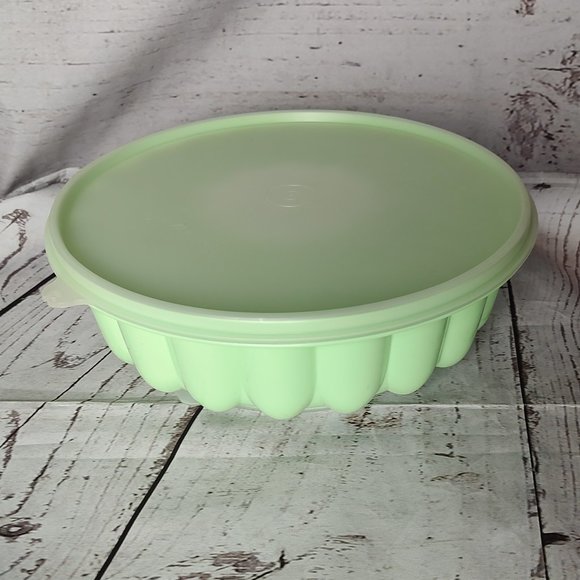 Vintage Tupperware Mint Green Jello Gelatin Ice Mold 3PC 1201-1, 1202-2, 1203-2 - Picture 1 of 9